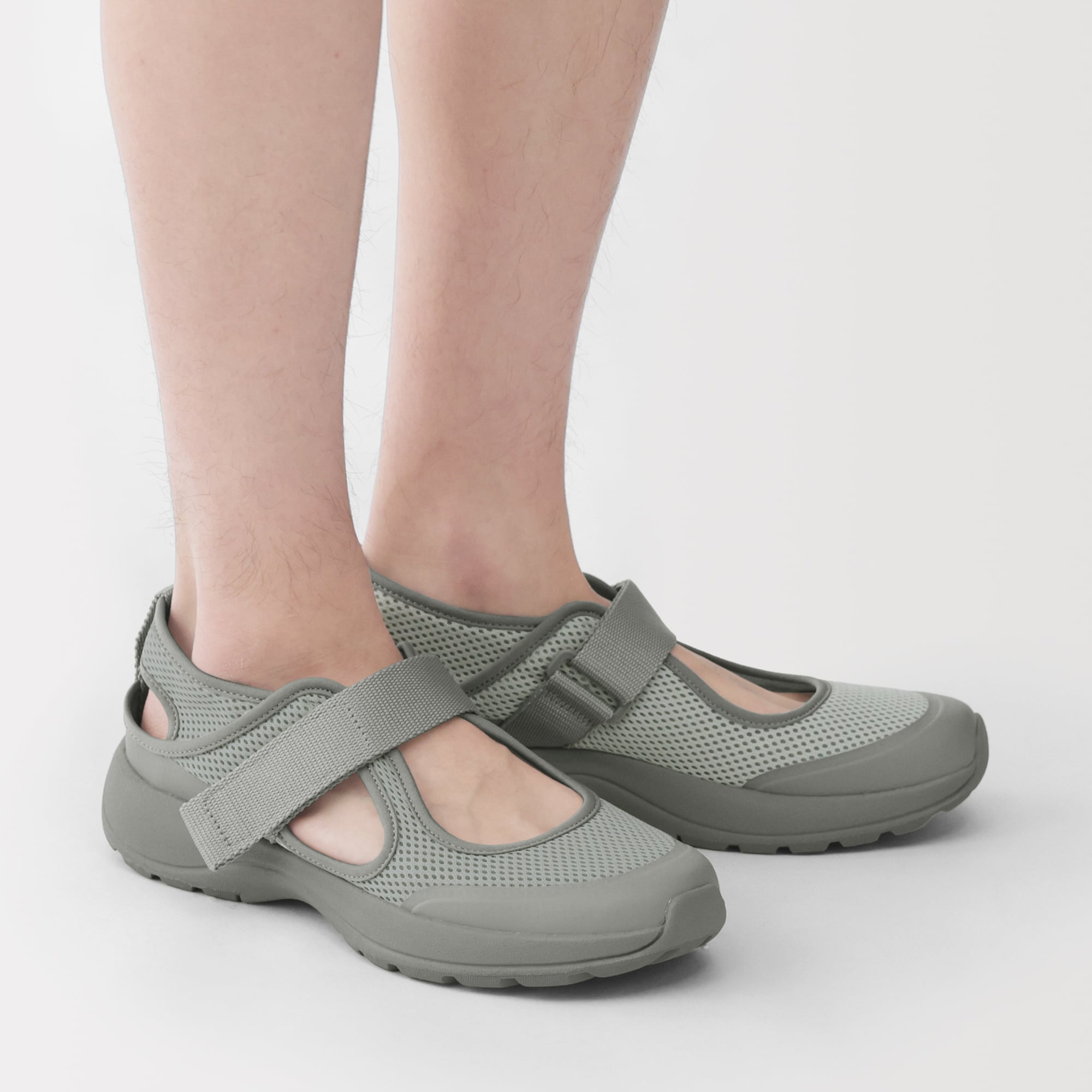 メッシュ　ワンベルトスニーカーサンダル