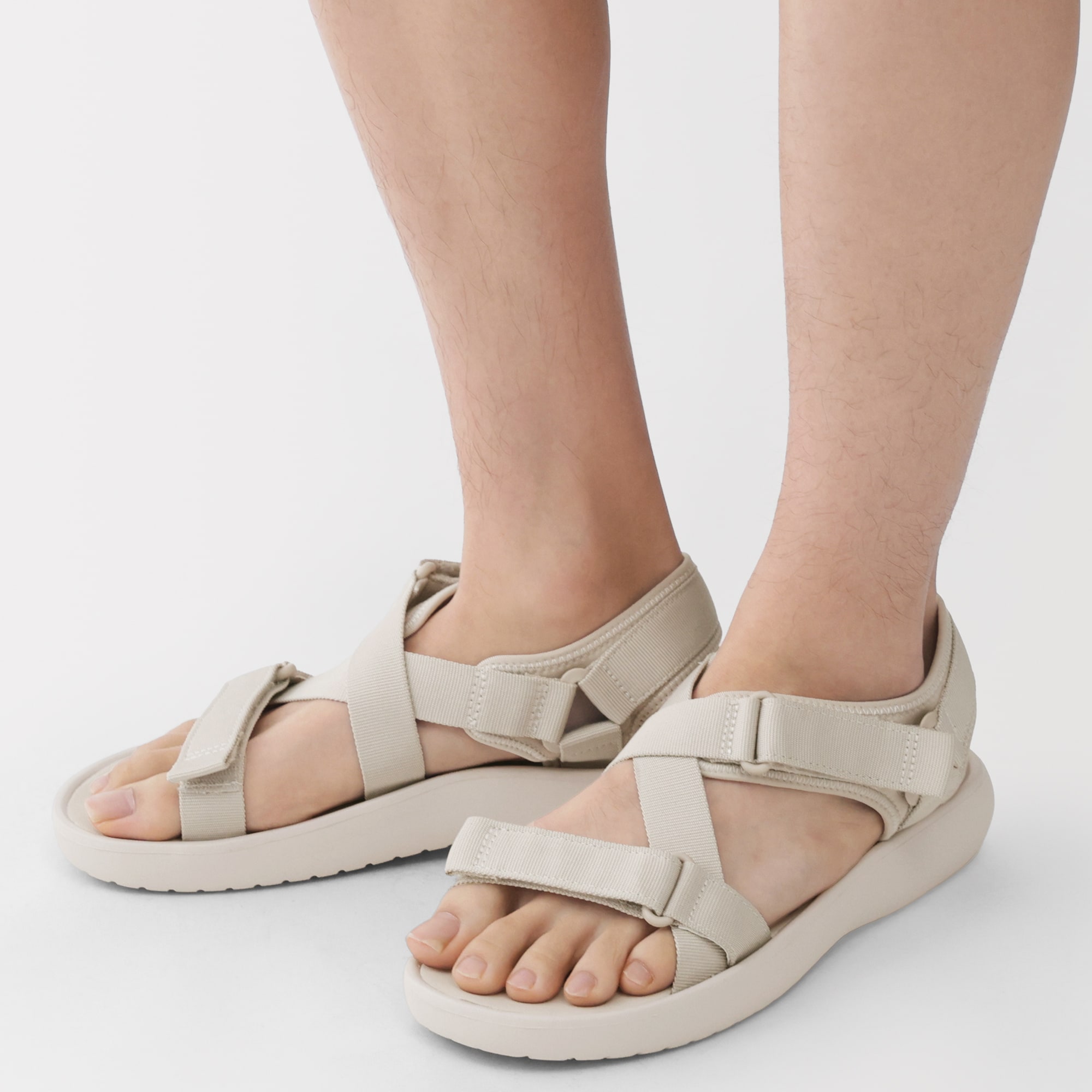 テープベルトサンダル