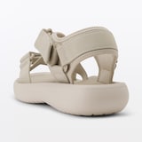 テープベルトサンダル