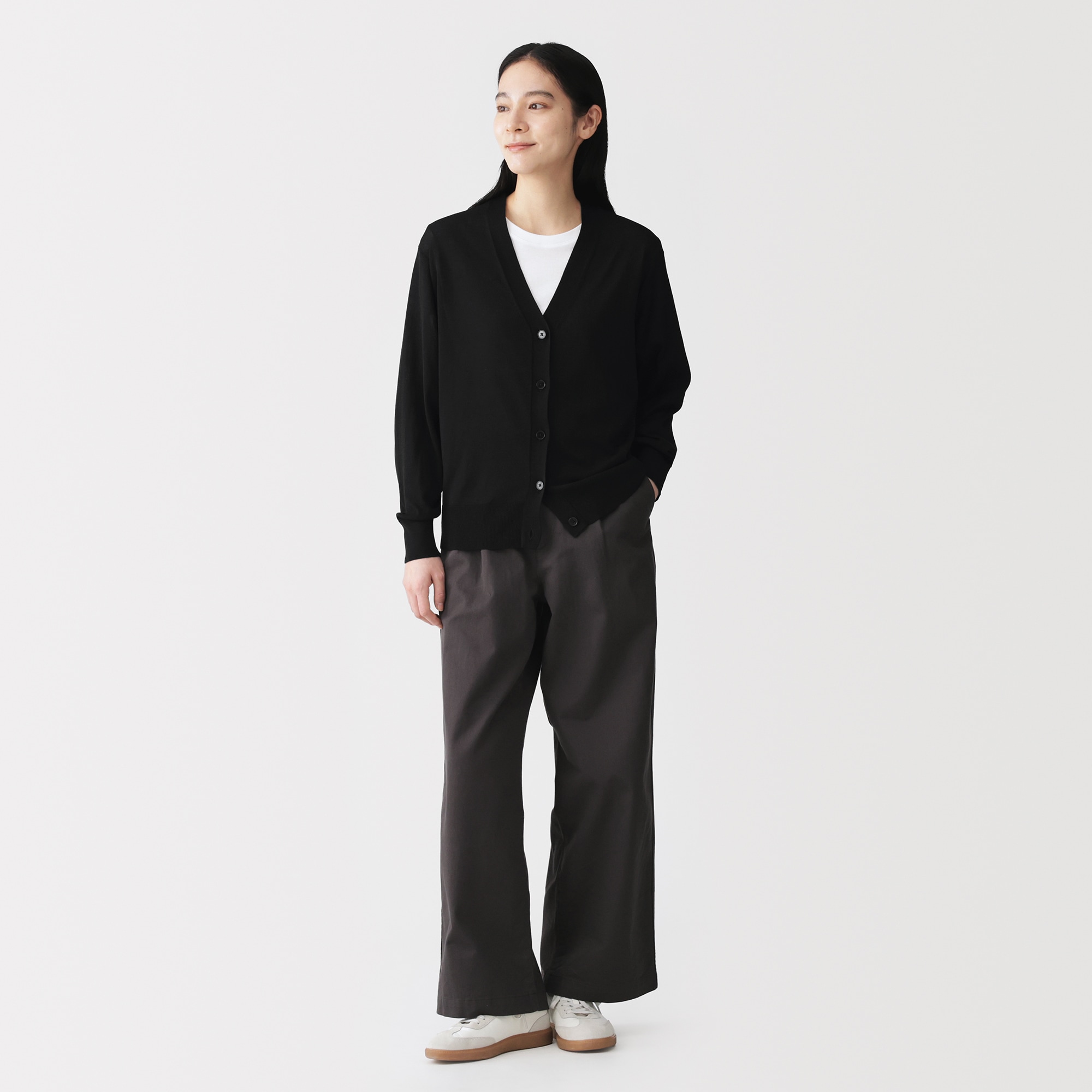 婦人　ＵＶカットライトニットＶネックカーディガン