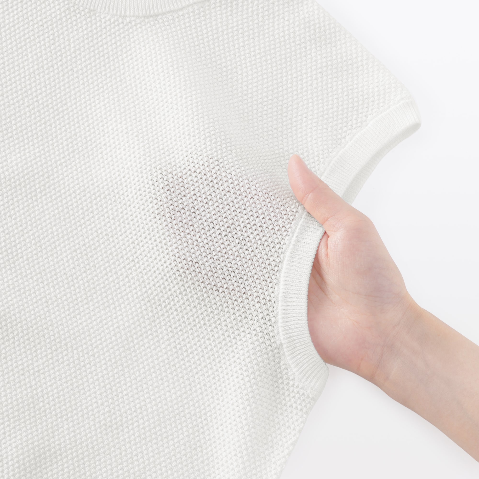 婦人　強撚透かし編みノースリーブセーター