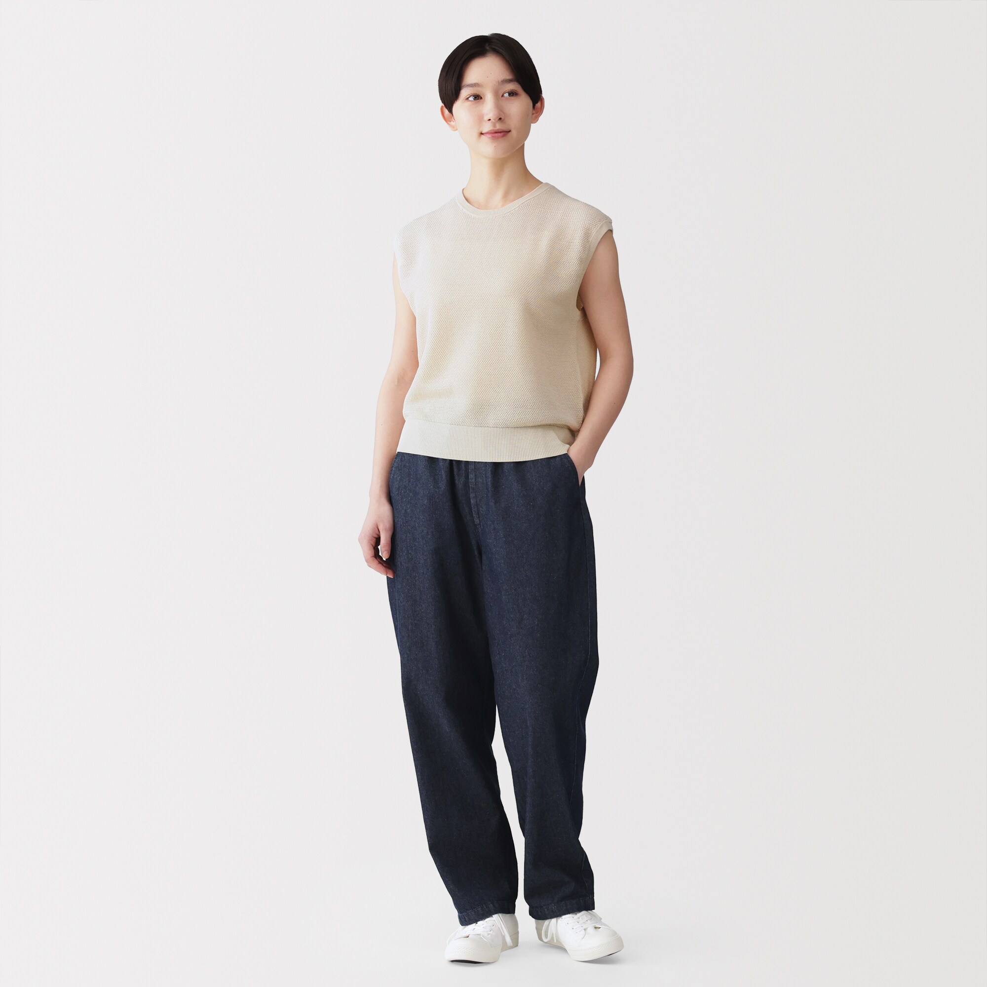 婦人 強撚透かし編みノースリーブセーター | 無印良品