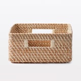 重なるラタン角型バスケット・中