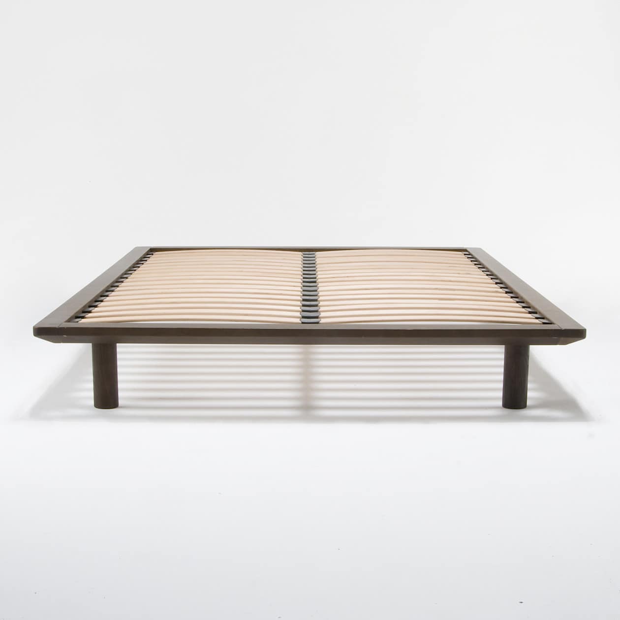 木製ベッドフレーム・ダブル／タモ材・ブラウン