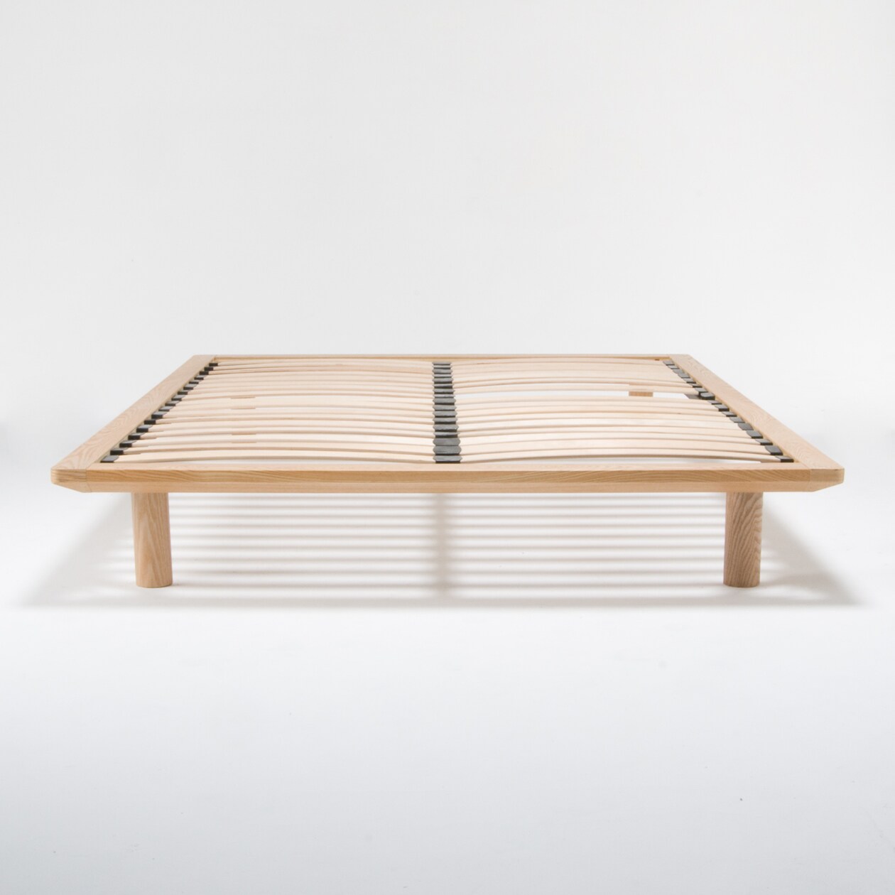 木製ベッドフレーム・ダブル／タモ材・ナチュラル２００９