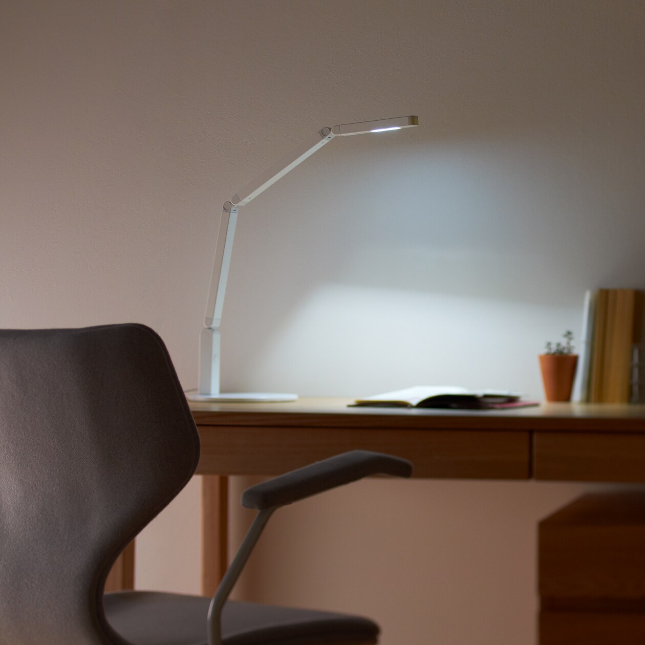 ＬＥＤスリムデスクライト