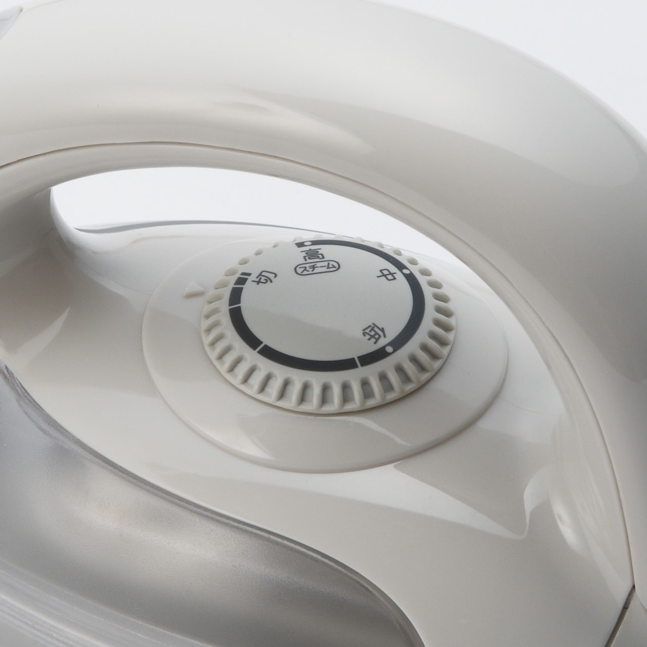 コードレススチームアイロン