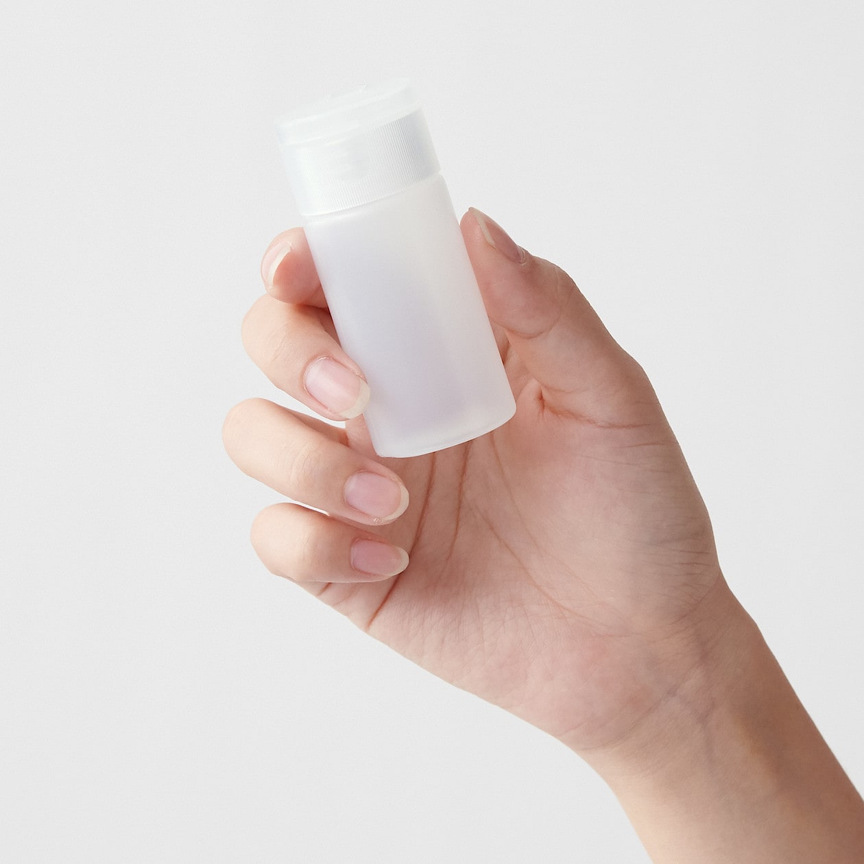 ポリエチレン小分けボトルワンタッチキャップ・３０ｍｌ ３０ｍｌ | トラベル | 詰め替え容器・ケース 通販 | 無印良品