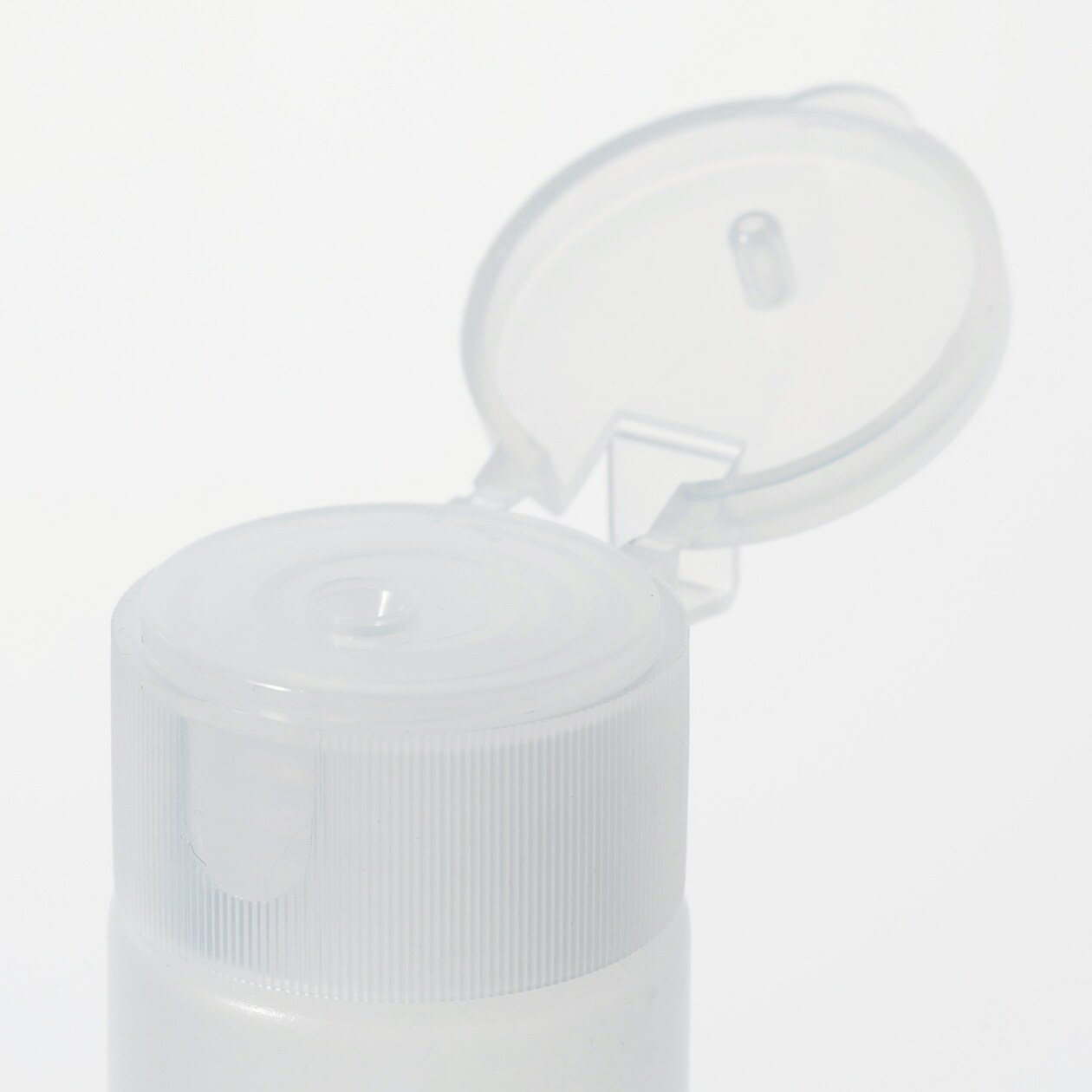 ポリエチレン小分けボトルワンタッチキャップ・５０ｍｌ