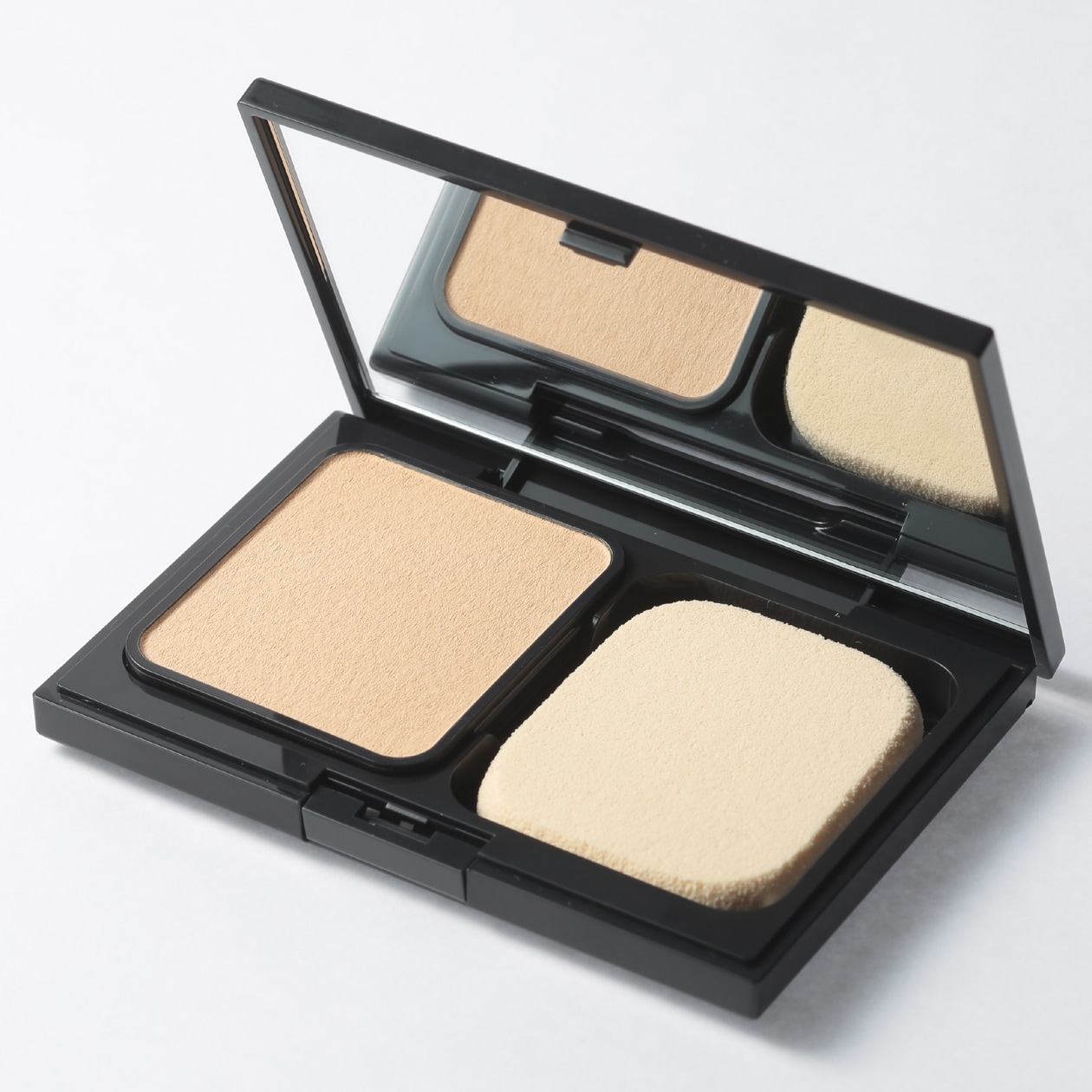 ファンデーションケース