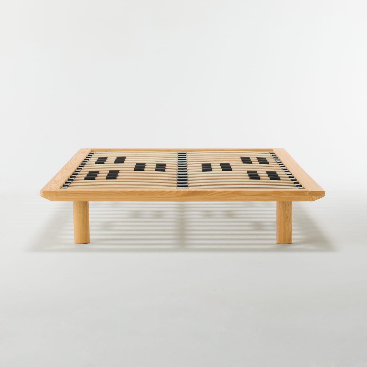 ベッドフレーム・ダブル・オーク材