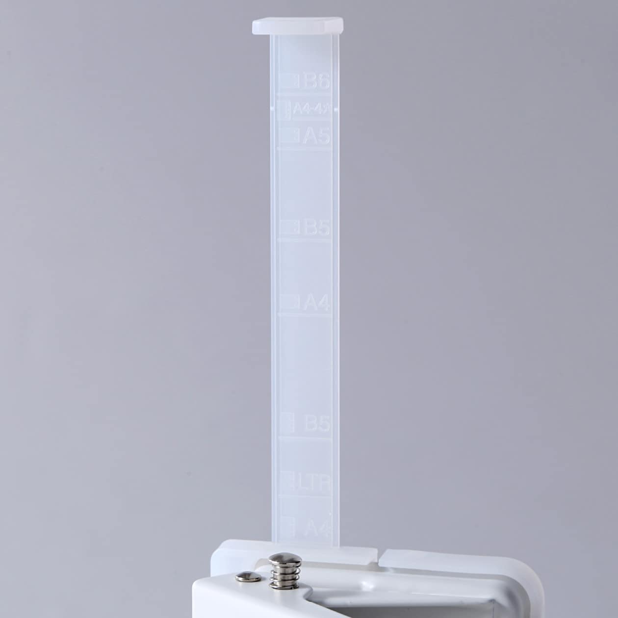 スチール２穴パンチ