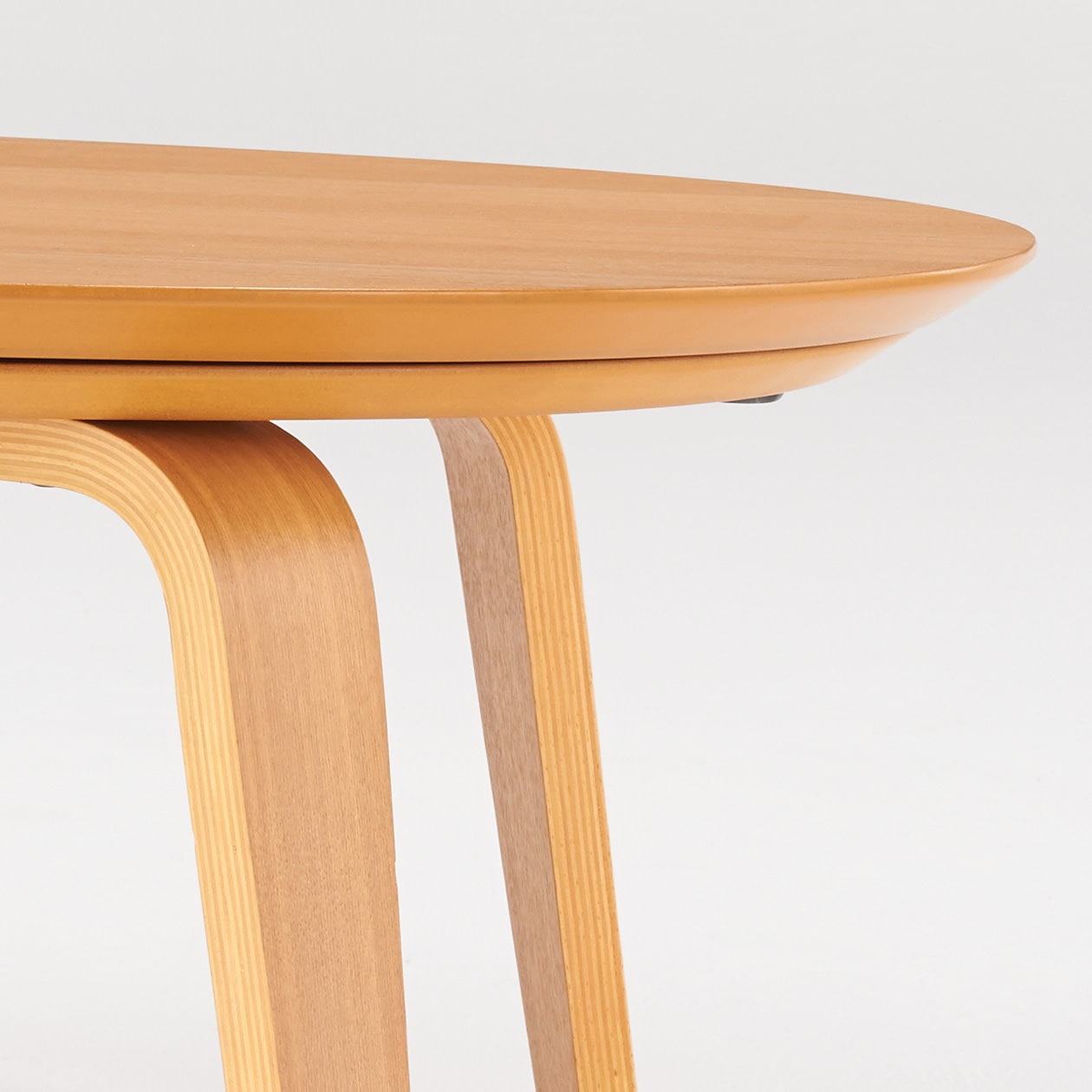 楕円こたつ・小・本体・タモ材曲木脚・石英管ヒーター／ナチュラル