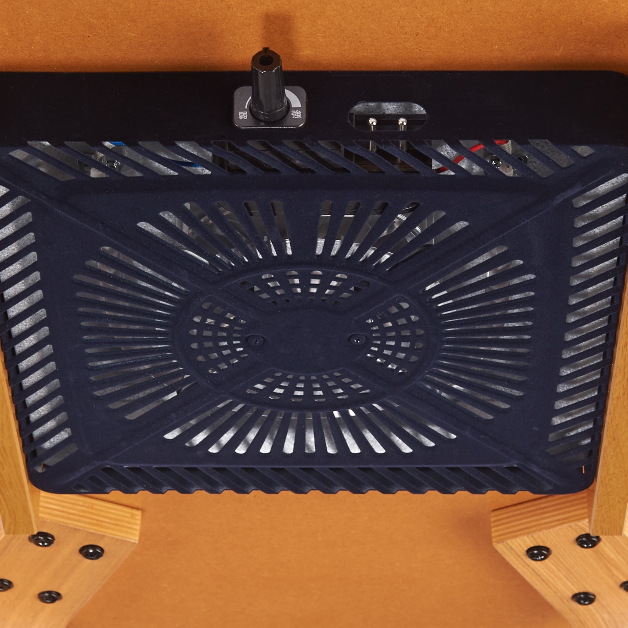 楕円こたつ・小・本体・タモ材曲木脚・石英管ヒーター／ナチュラル