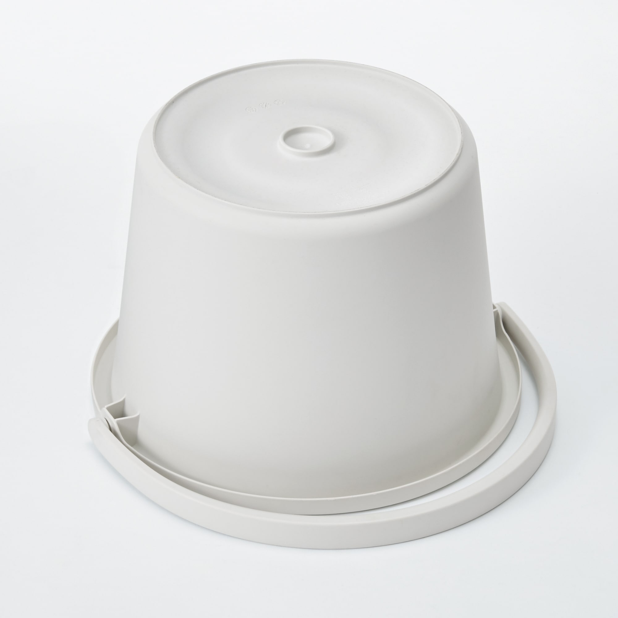 ポリプロピレンバケツ・フタ付（７．５Ｌ）