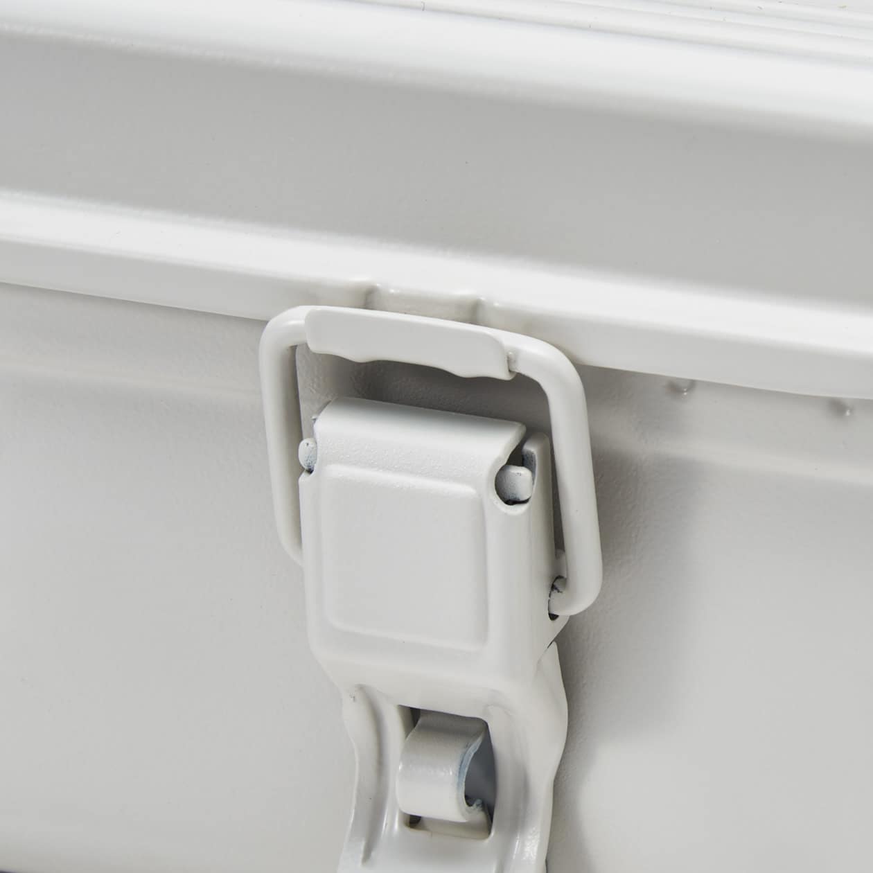 スチール工具箱３