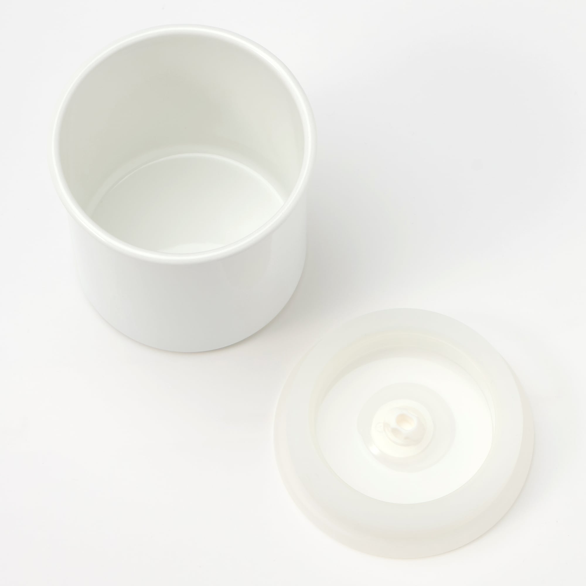 液体とニオイが漏れないバルブ付密閉ホーロー保存容器・丸型