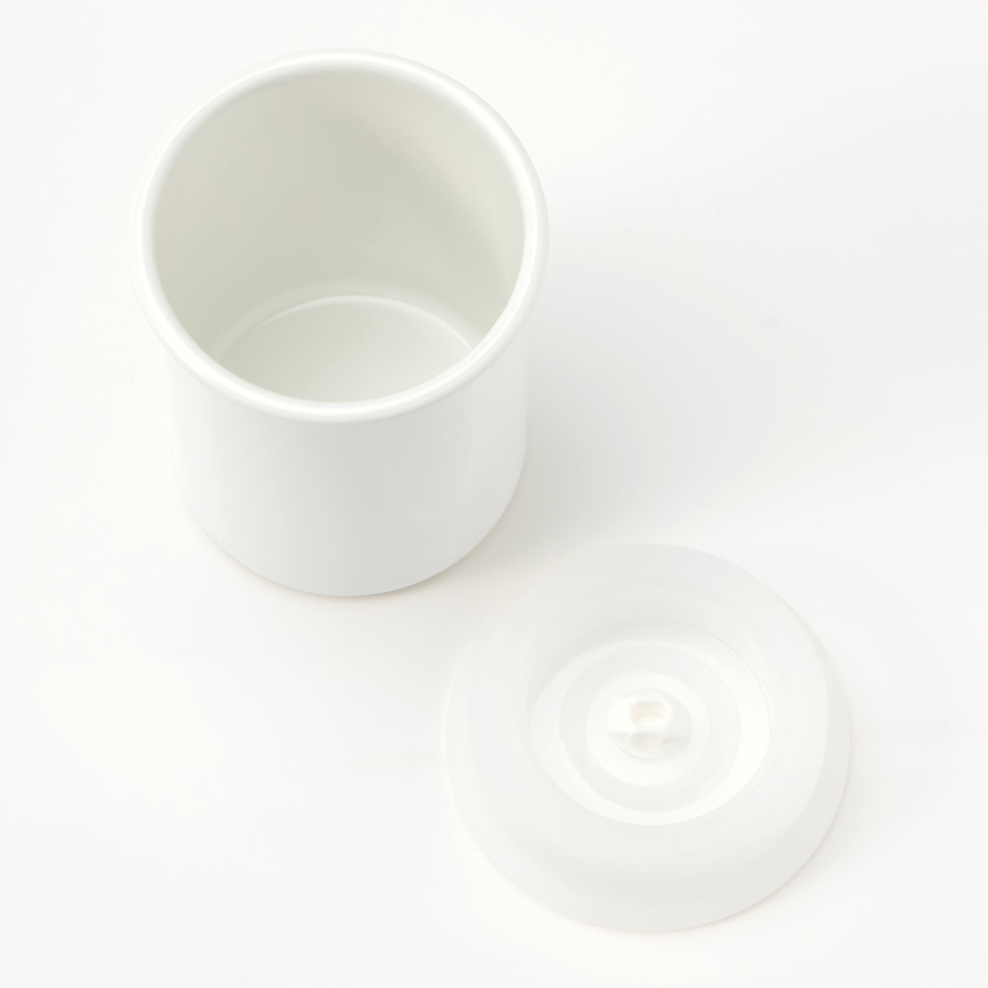 MUJI (無印良品) - MUJI 液体とニオイが漏れないバルブ付き密閉ホーロー保存容器 液体とニオイが漏れないバルブ付密閉ホーロー保存容器・丸型