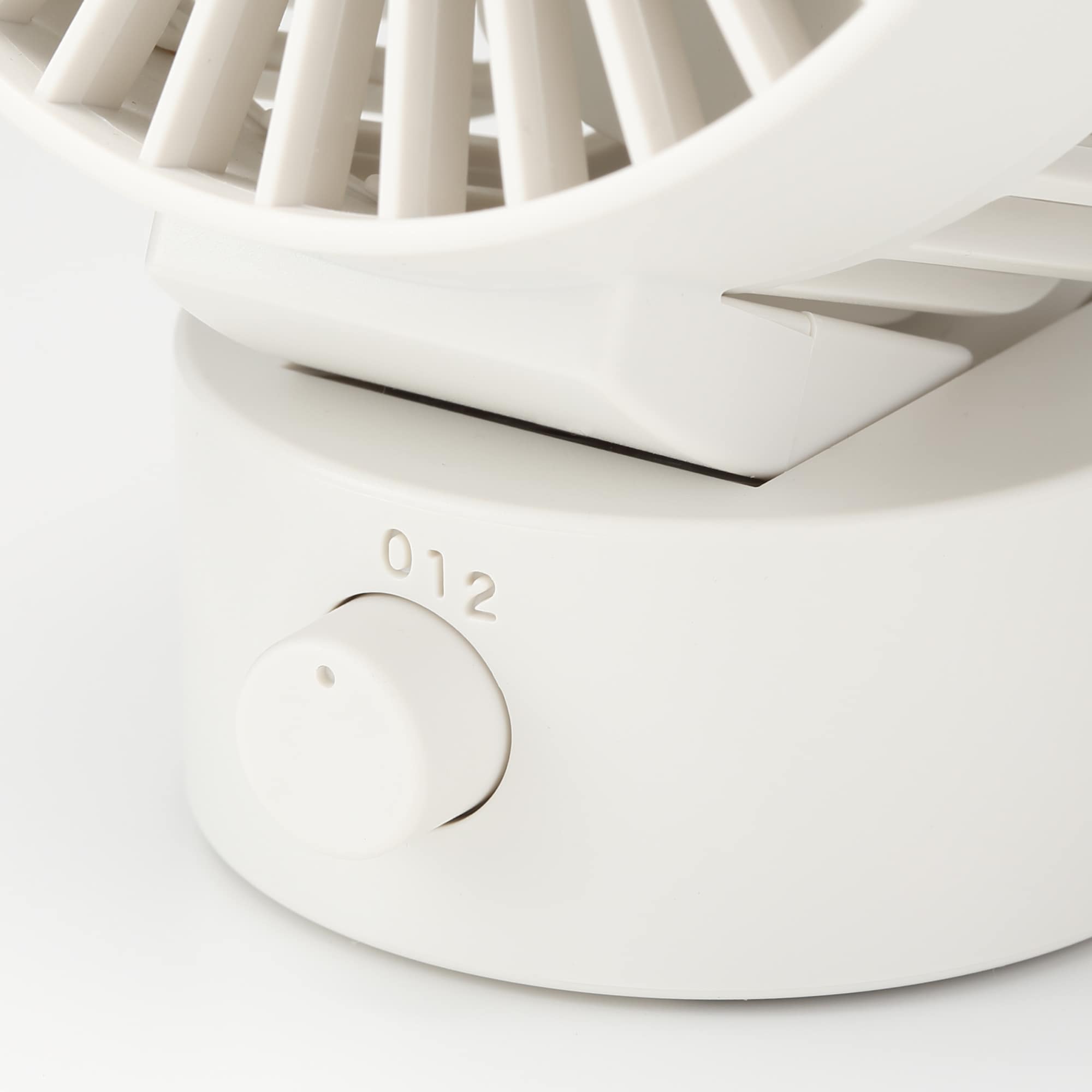 ＵＳＢデスクファン（低騒音ファン）・ホワイト