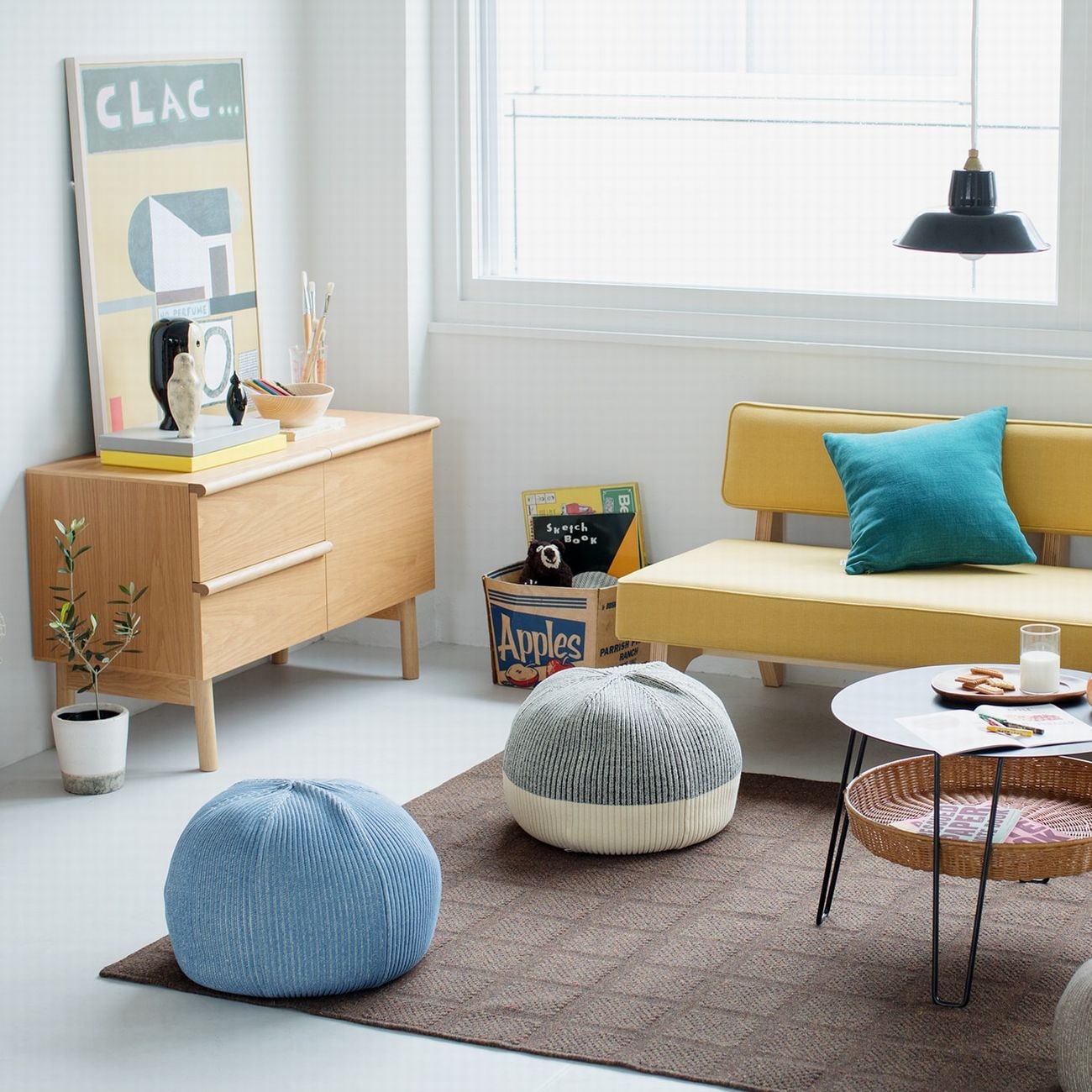 ［ＩＤＥＥ］ＭＩＮＩ　ＰＵＵＦ　（Ｃｏｖｅｒ　ＷＨＩＴＥ×ＢＬＡＣＫ　ＭＩＸ）