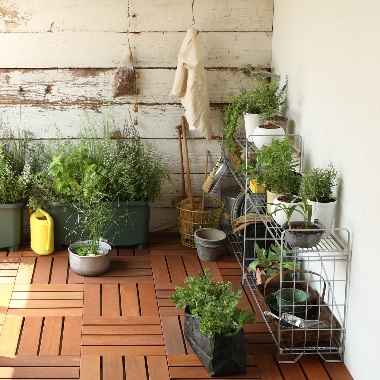 溶融亜鉛ガーデンシェルフ・３段組立て式