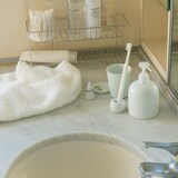 白磁コップ（Ｂ）