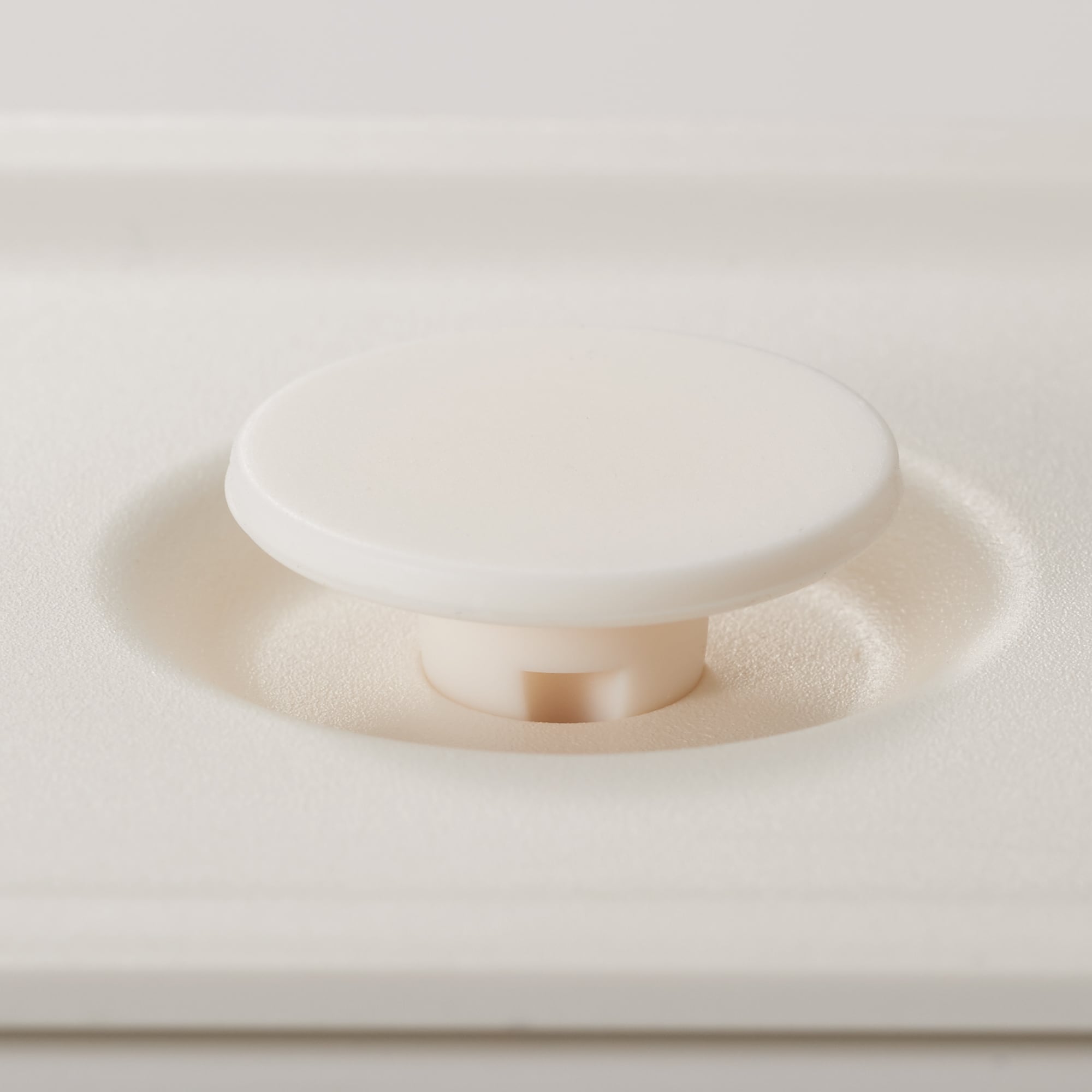 ポリプロピレン保存容器になるバルブ付弁当箱・白