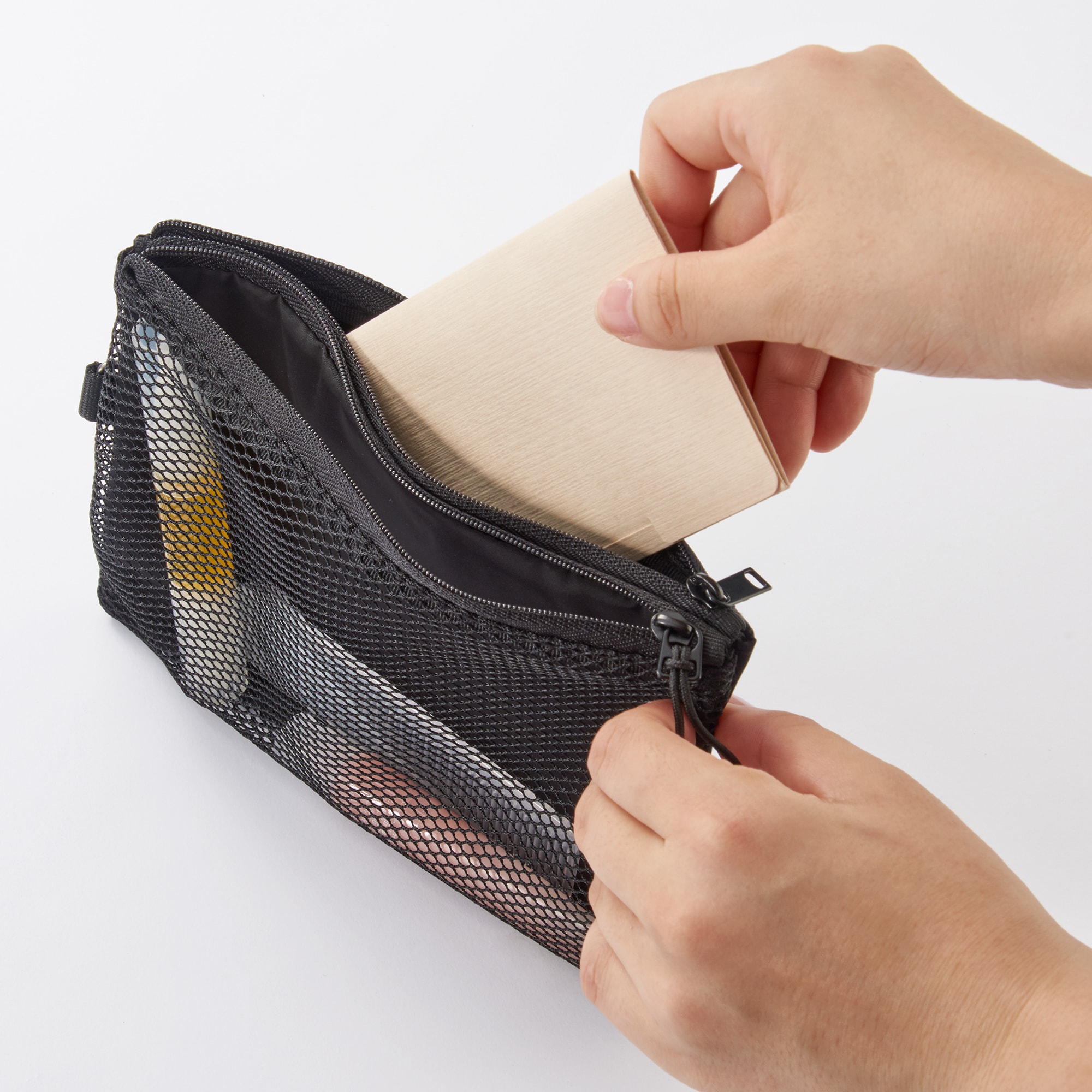 スポーツストア MUJI to 黒 M 小さくたためるポリエステルコート
