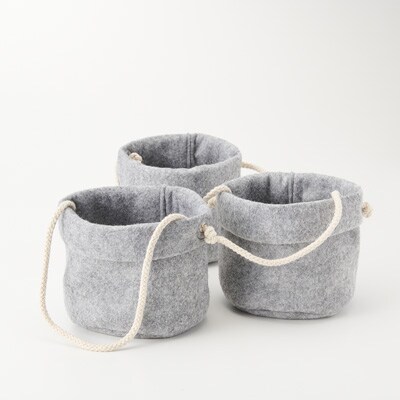 吊りさげるプランターカバー ３連 フェルト 型番 ｍｊ ｐｃ４ 鉢が選べる底面給水鉢の観葉植物 通販 無印良品