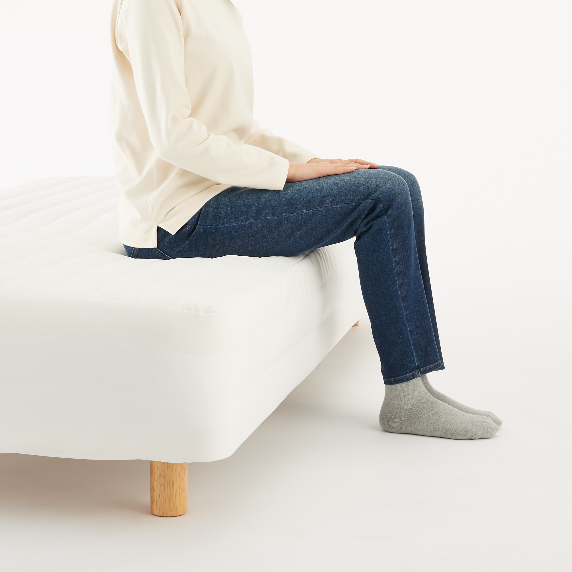 脚付マットレス・ポケットコイル・ダブル（スチールフレーム・洗えるカバー）