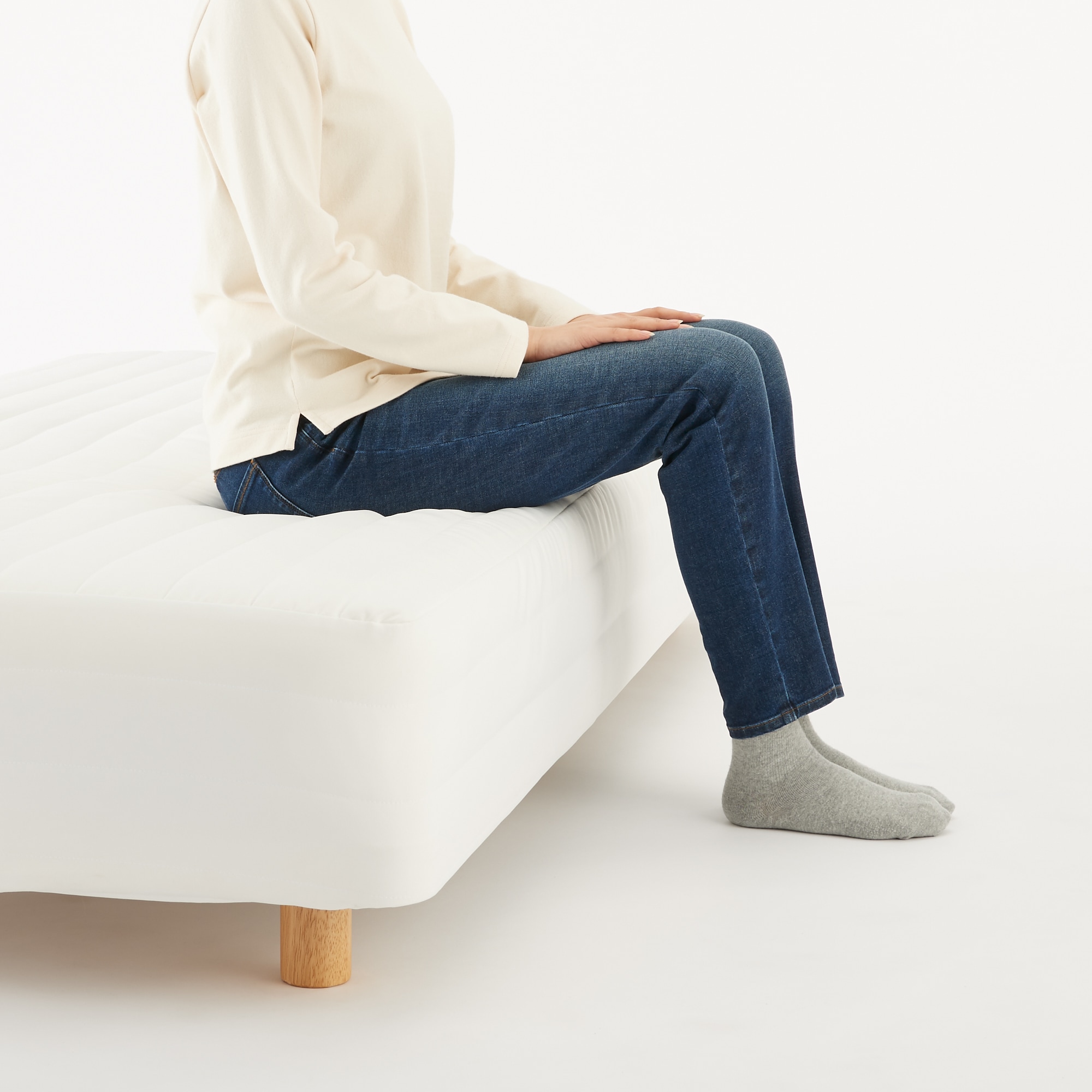 脚付マットレス・ポケットコイル・ダブル（スチールフレーム・洗えるカバー）