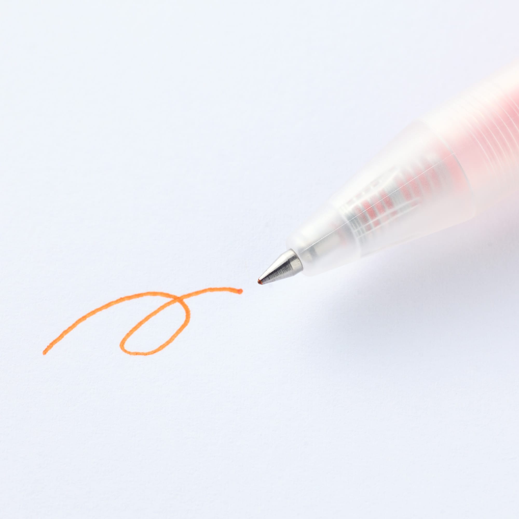 さらさら描けるゲルインキボールペン　ノック式