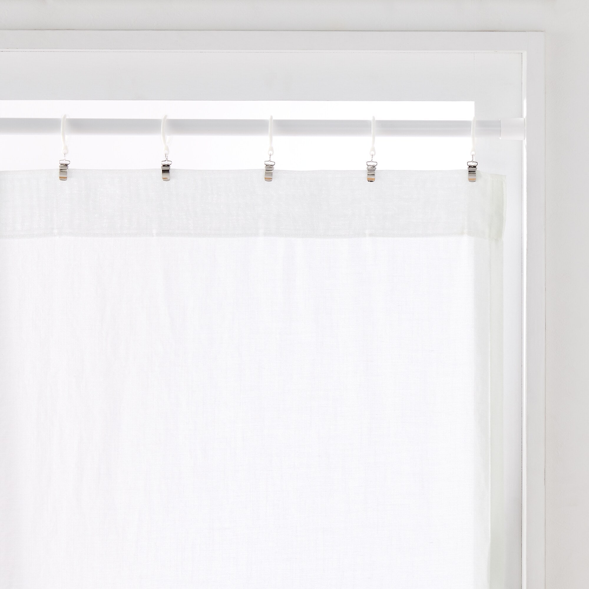 ポリエステル平織レースノンプリーツカーテン／オフ白