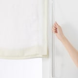 ポリエステル平織レースプレーンシェード用生地／アイボリー