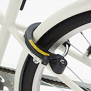 ２６型フル装備自転車・ベージュ オートライト・バスケット・後輪錠 