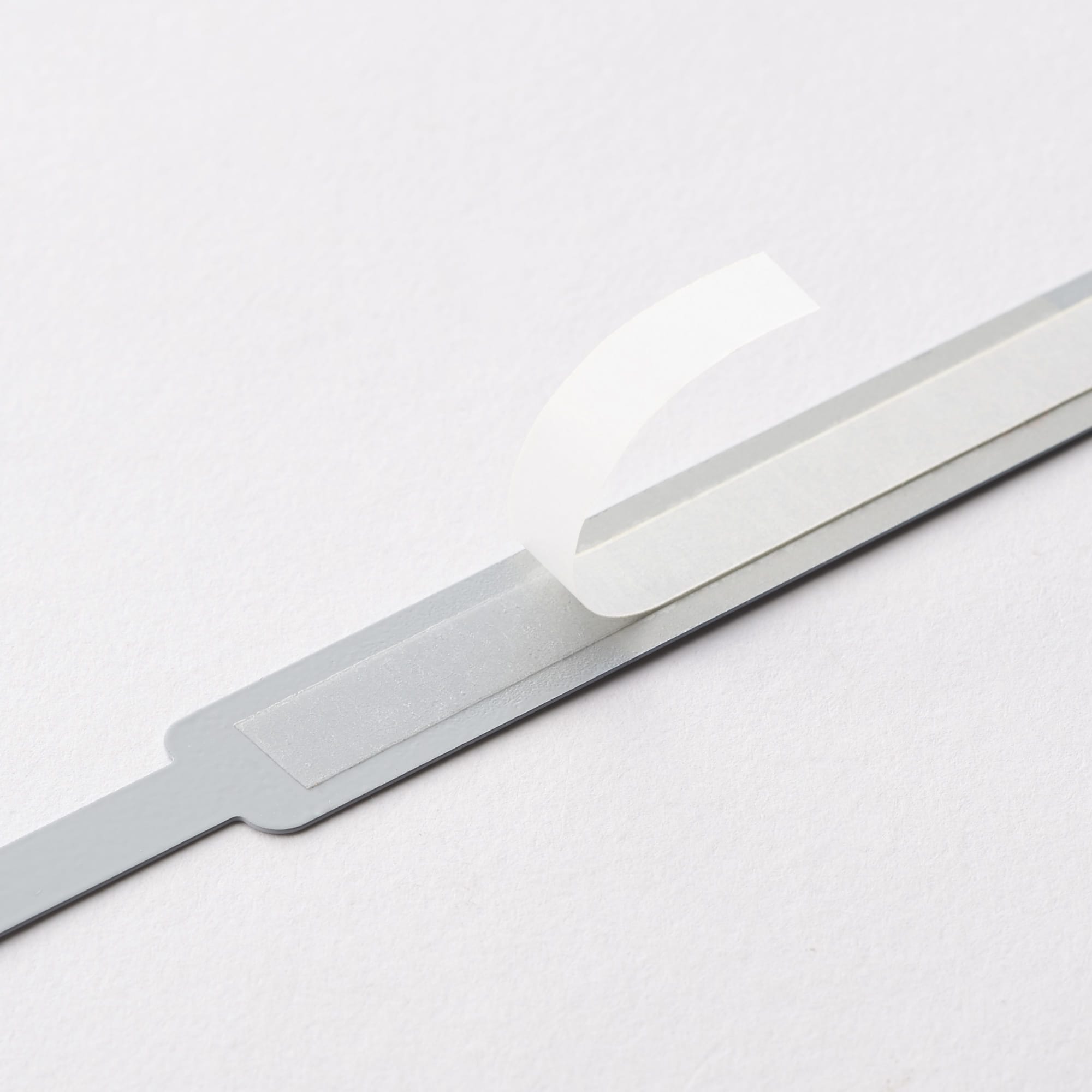 スチールペーパーファスナー