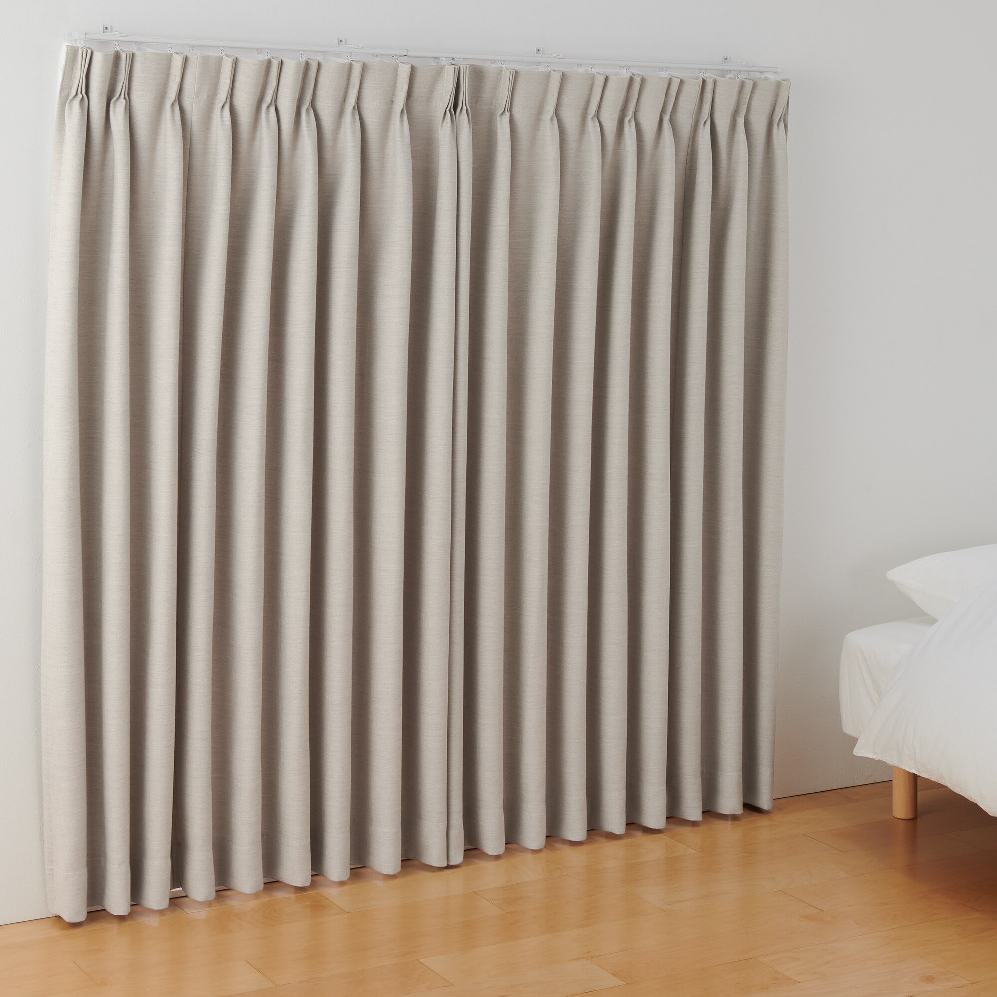 ポリエステルななこ織（防炎・遮光）プリーツカーテン2倍ヒダ