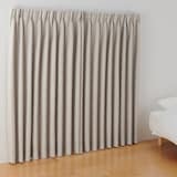 ポリエステルななこ織（防炎・遮光）プリーツカーテン２倍ヒダ／ベージュ