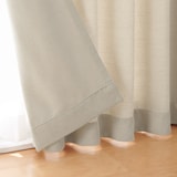 ポリエステルシェニールヘリンボーン（防炎）プリーツカーテン／アイボリー