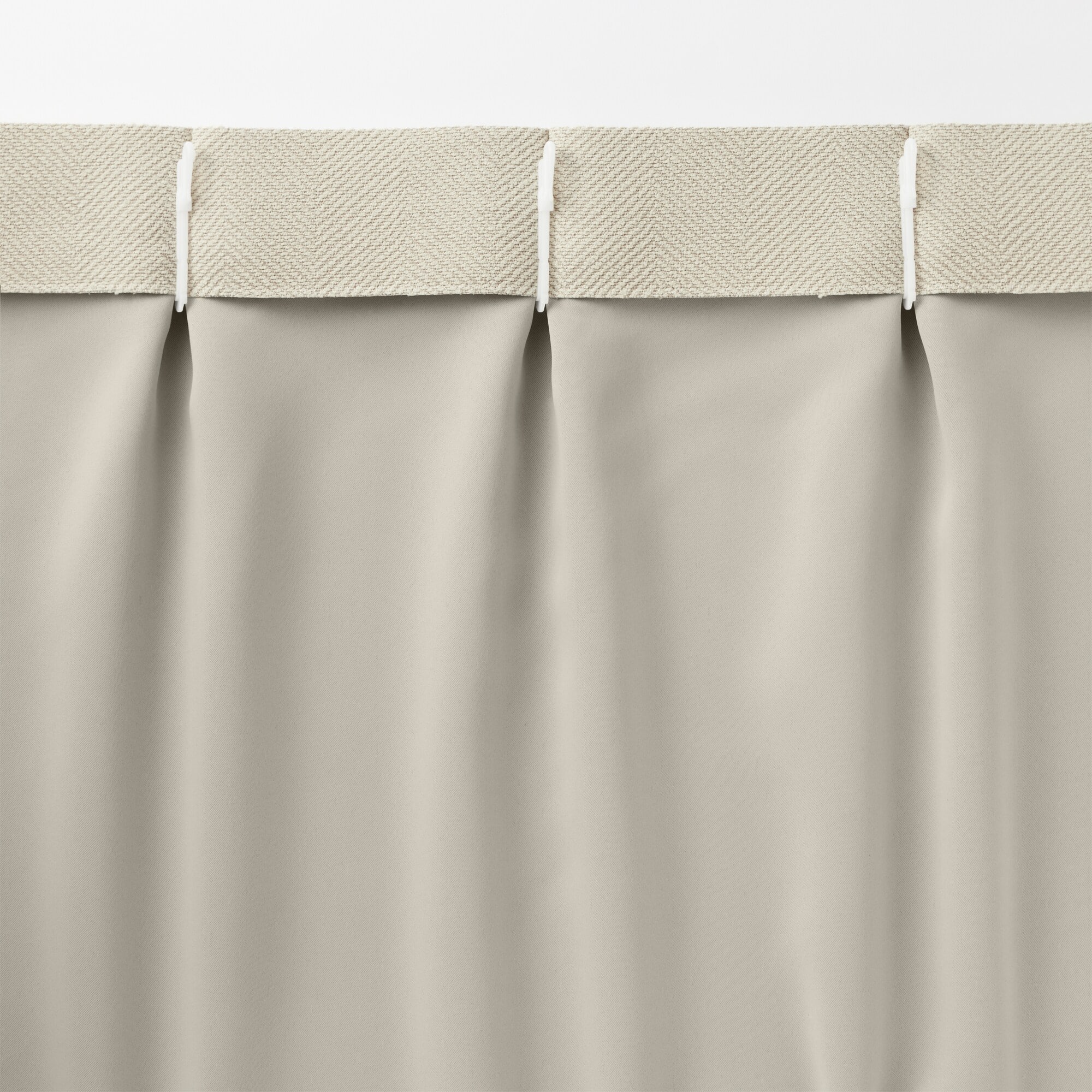 ポリエステルシェニールヘリンボーン（防炎）プリーツカーテン／遮光裏地付／アイボリ