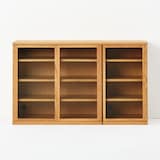 木製キャビネット・ガラス扉・オーク材