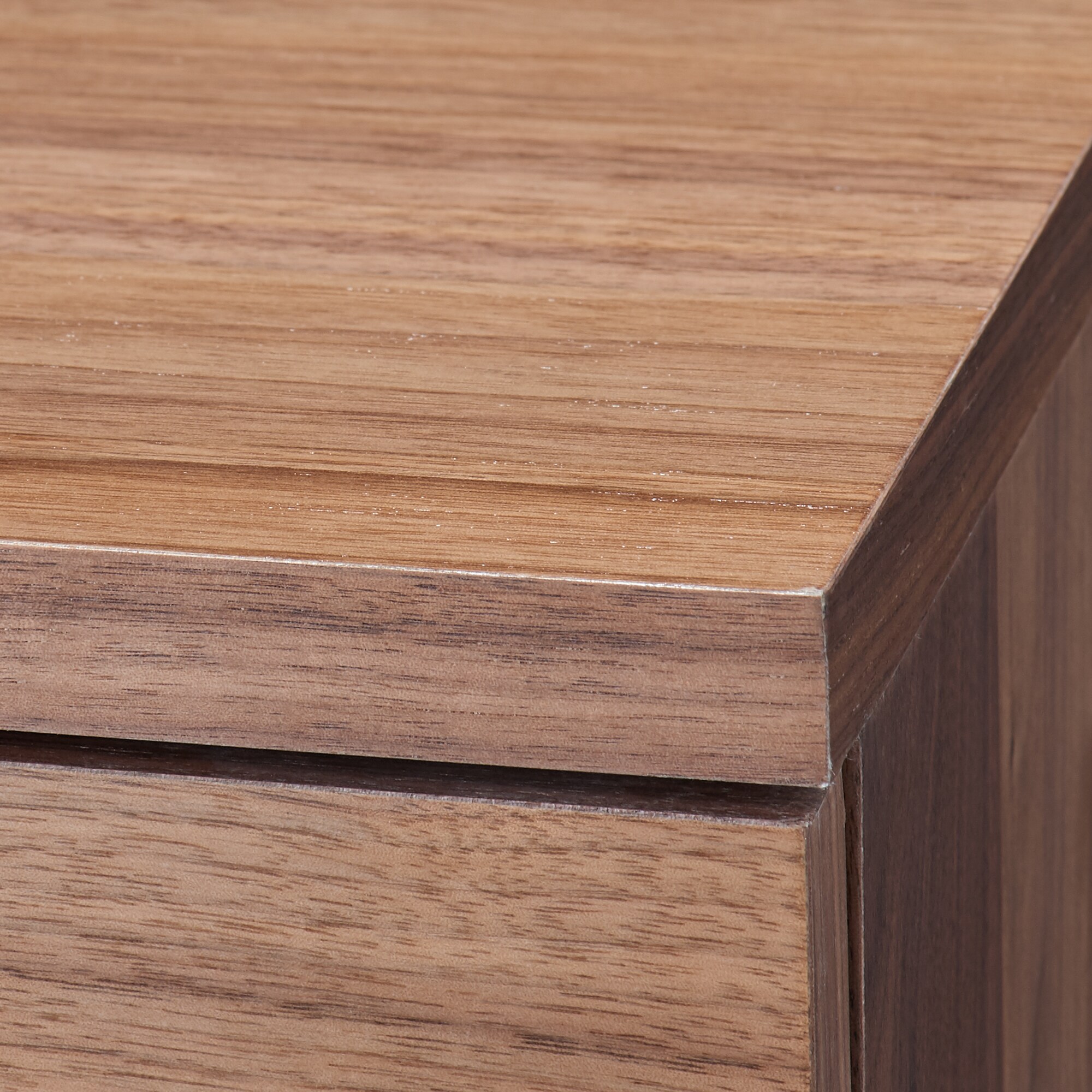 木製キャビネット・木扉・ウォールナット材