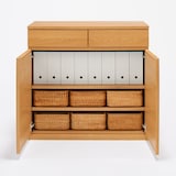 木製キャビネット・木扉・ウォールナット材