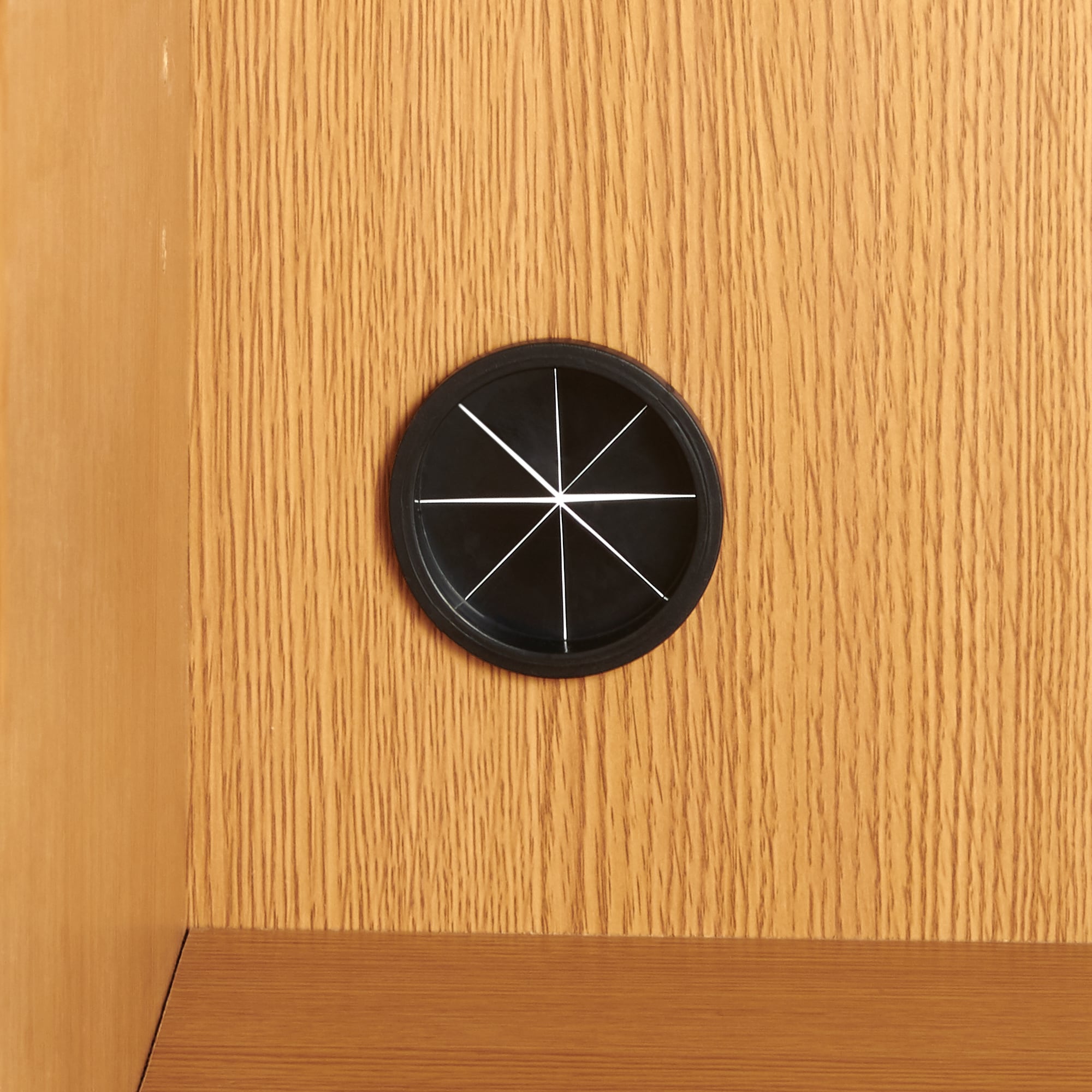 木製キャビネット・ガラス扉・ウォールナット材