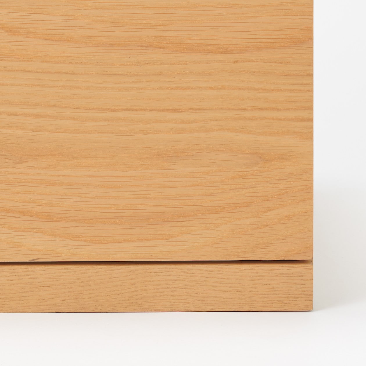 木製カップボード・ウォールナット材 幅８８×奥行４４×高さ１７５ 