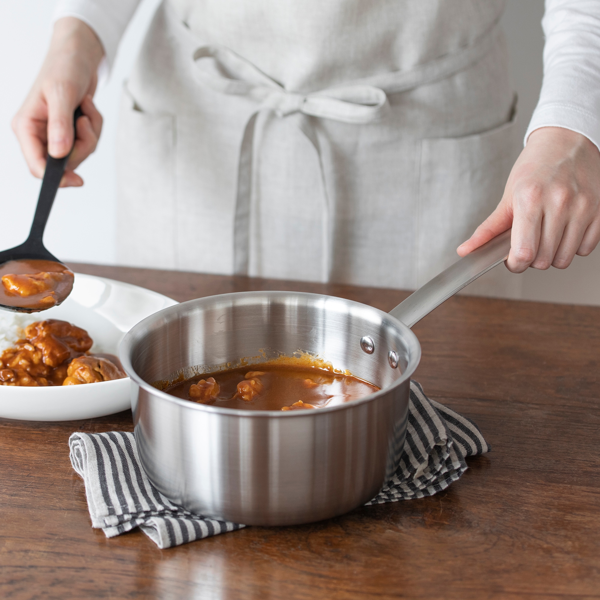 ステンレスアルミ全面三層鋼片手鍋