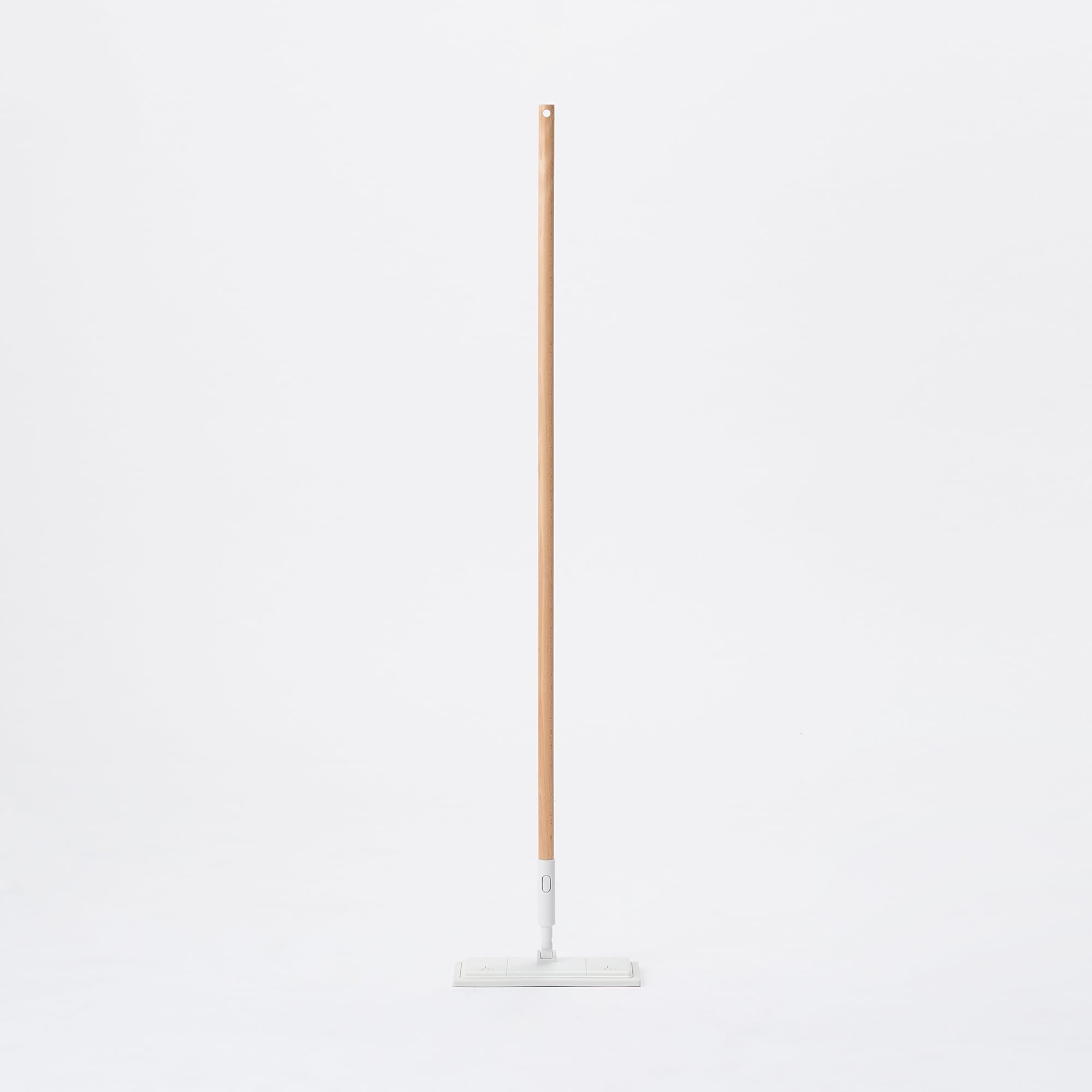 ヘッドが付け替えられる　木製ポール