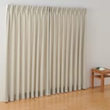 ポリエステルシェニールヘリンボーン（防炎）プリーツ２倍／アイボリー