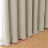 ポリエステルシェニールヘリンボーン（防炎）プリーツ２倍／遮光裏地付／アイボリー