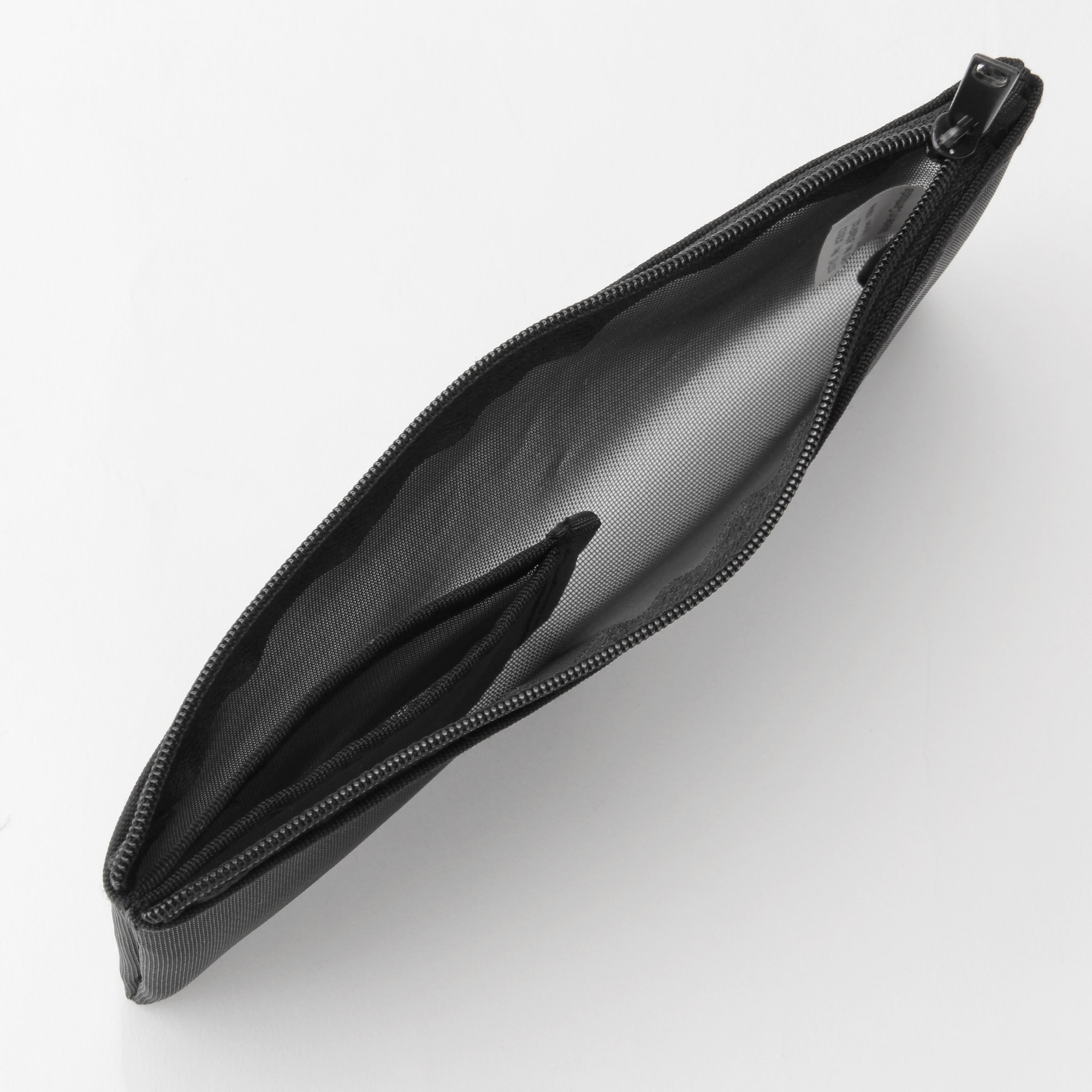 ナイロンメッシュペンケース・ポケット付き